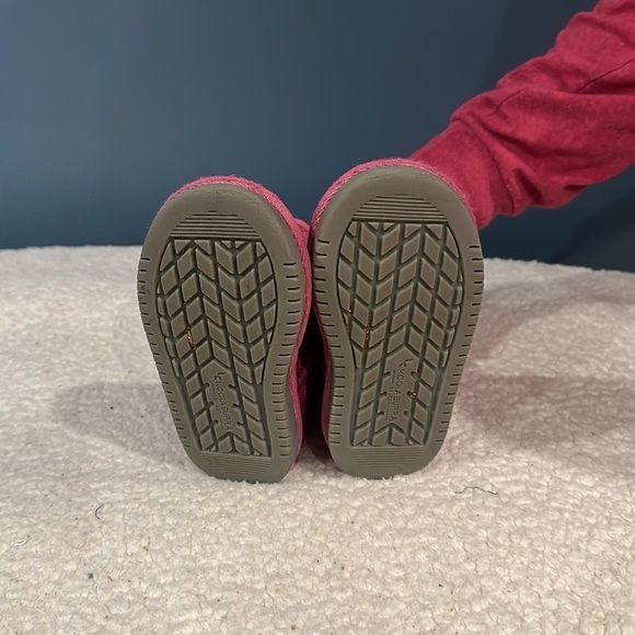 UGG Koolaburra size 7 toddler - Picture 6 of 8